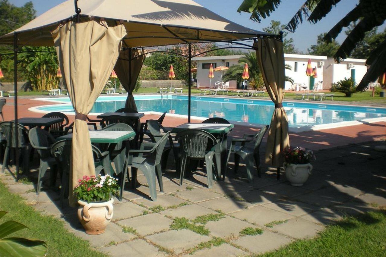 Villaggio Artemide Giardini Naxos Exterior photo